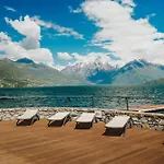 Exclusive Garden With View & Pool * Musso