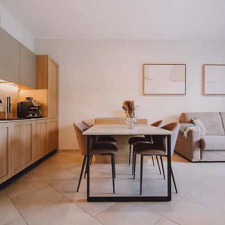 Exclusive Garden With View & Pool アパート ムッソ