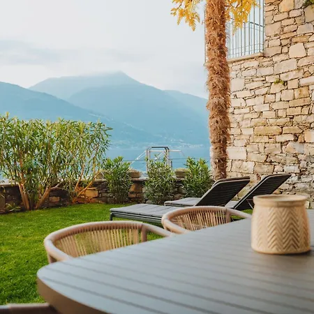 Exclusive Garden With View & Pool アパート *