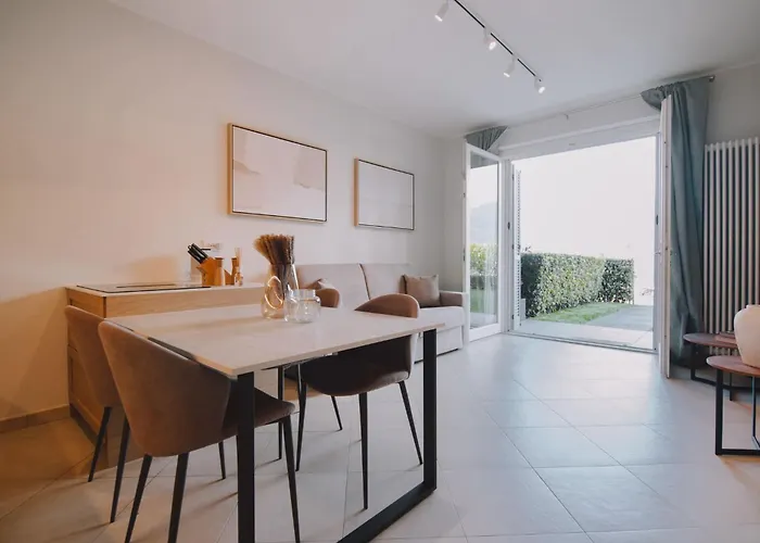 Exclusive Garden With View & Pool ムッソ