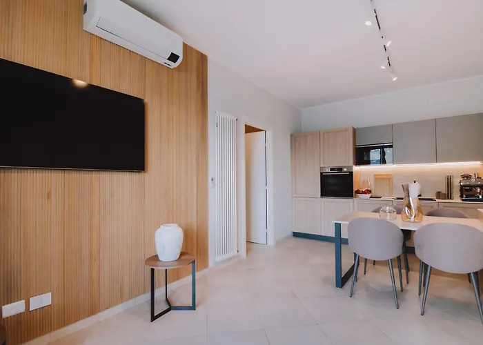 Exclusive Garden With View & Pool Appartement *