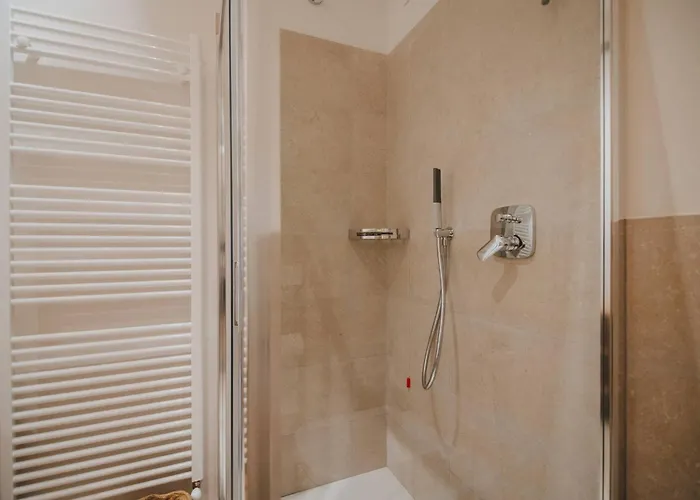 Exclusive Garden With View & Pool