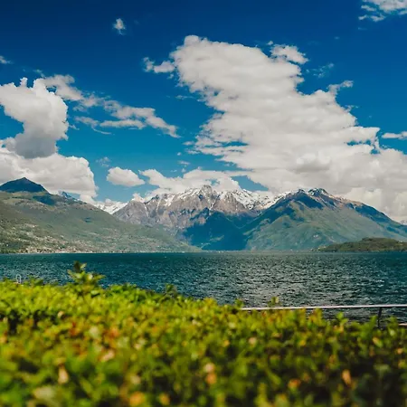 Exclusive Garden With View & Pool *