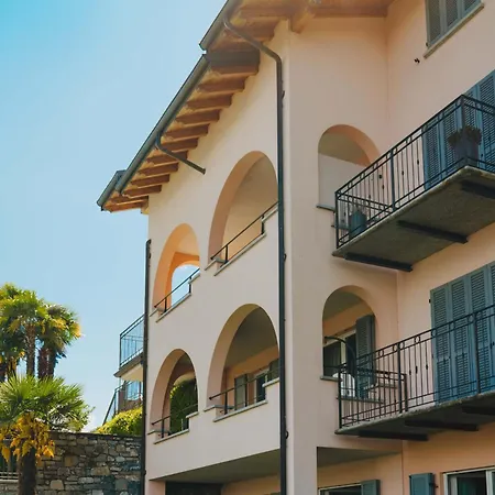 Lägenhet Exclusive Garden With View & Pool